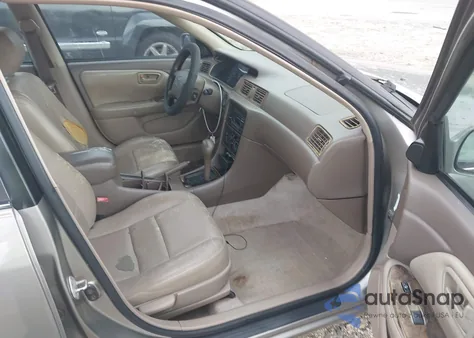 1998 Toyota Camry Le z USA, uszkodzony, nr VIN 4T1BG22K3WU290391